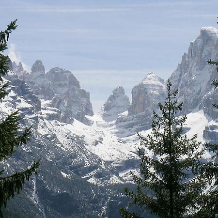 דירות מדונה די קמפיליו Campiglio Tre Sassi חדר תמונה